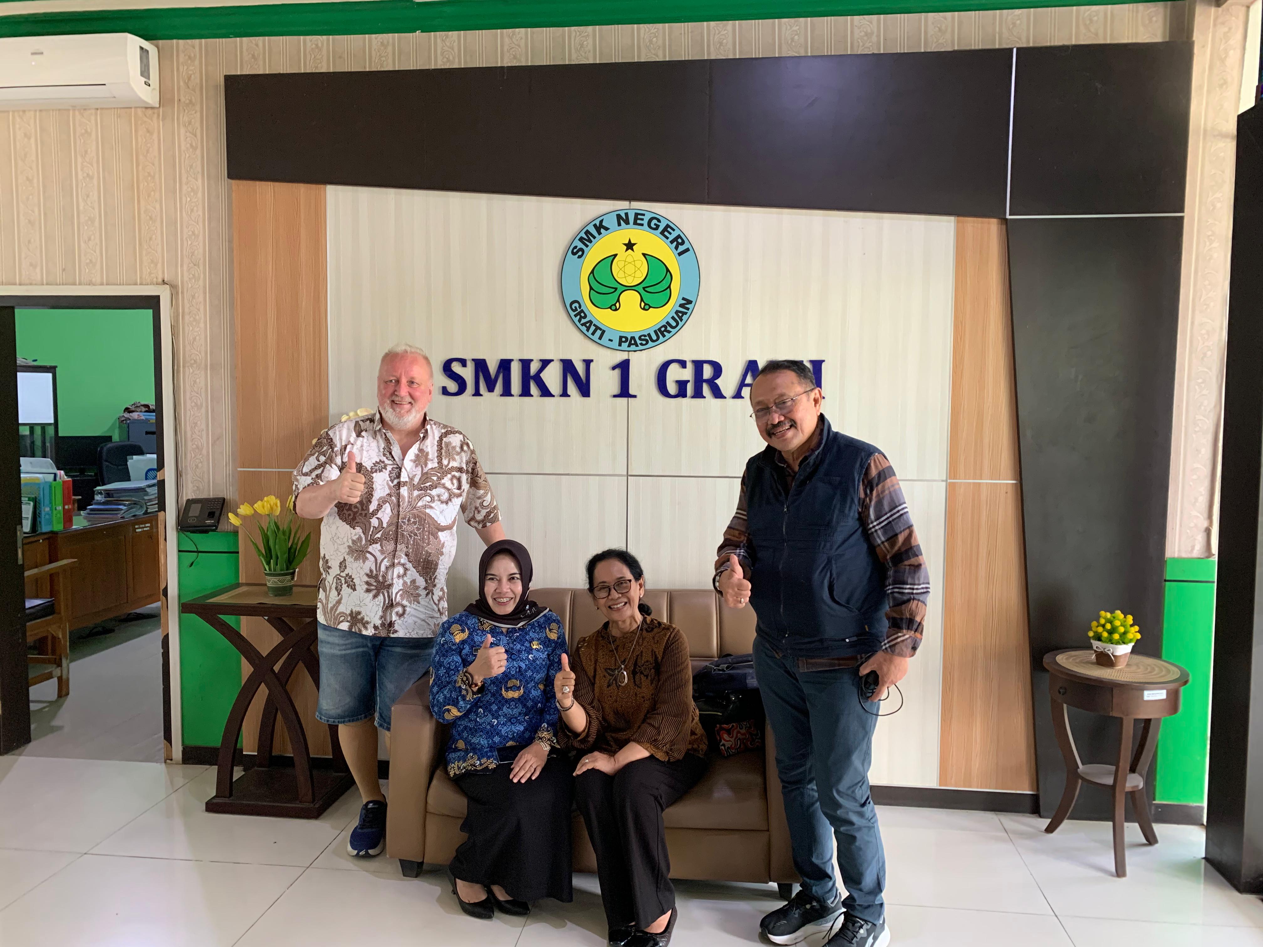 Diskusi dan penjajakan kerja sama dengan SMKN 1 Grati